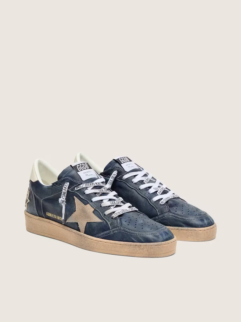 Golden Goose Men’s Ball Star LTD in dark blue leather with beige suede star
